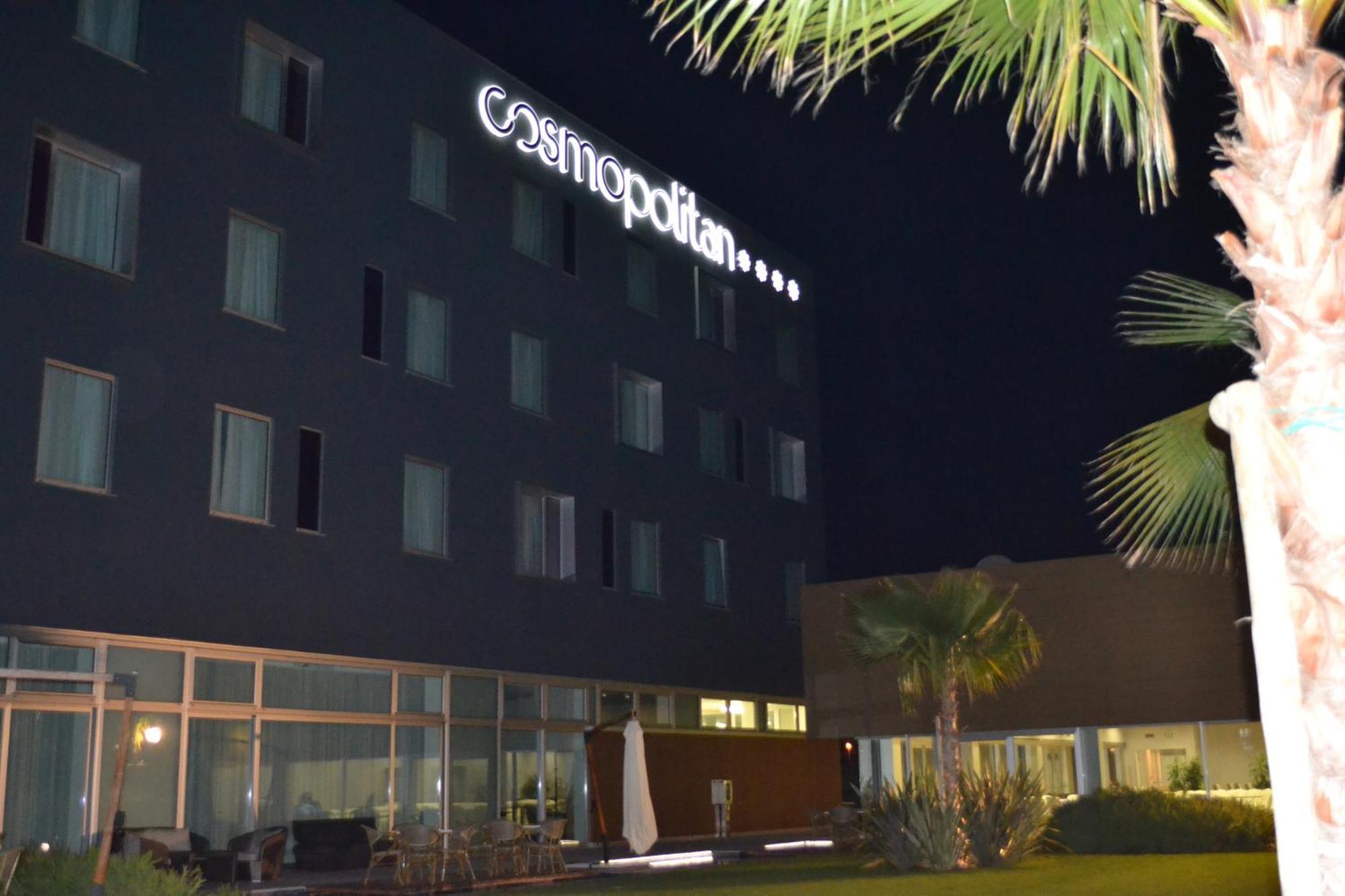 Cosmopolitan Hotel ชิวิตาโนวา มาร์เค ภายนอก รูปภาพ